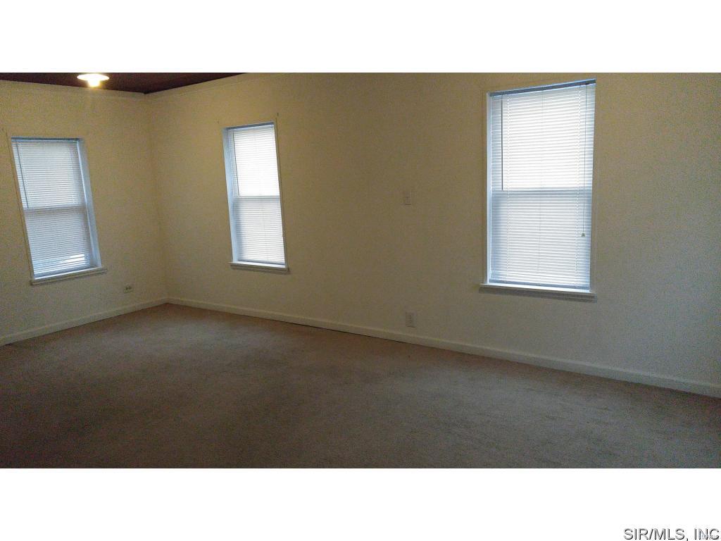 704 Enos Lane Godfrey, IL 62035 - Photo 17 of 25