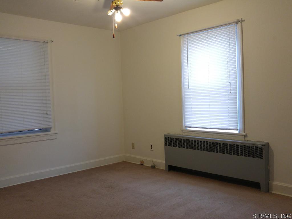 704 Enos Lane Godfrey, IL 62035 - Photo 7 of 25
