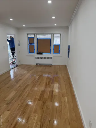 $750,000 | 4135 Murdock Avenue | Wakefield