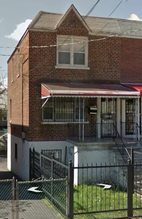 $750,000 | 4135 Murdock Avenue | Wakefield