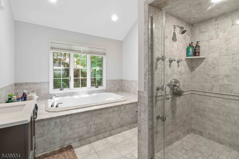 913 High Mountain Road North Haledon, NJ 07508 - Photo 23 of 42