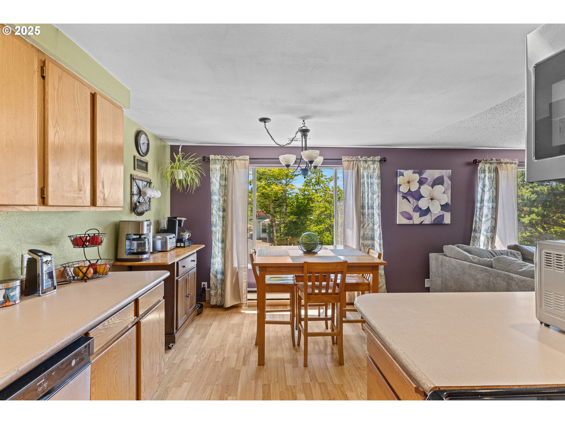 1997 Hazel Street Myrtle Point, OR 97458 - Photo 11 of 37 Gallery Image 11