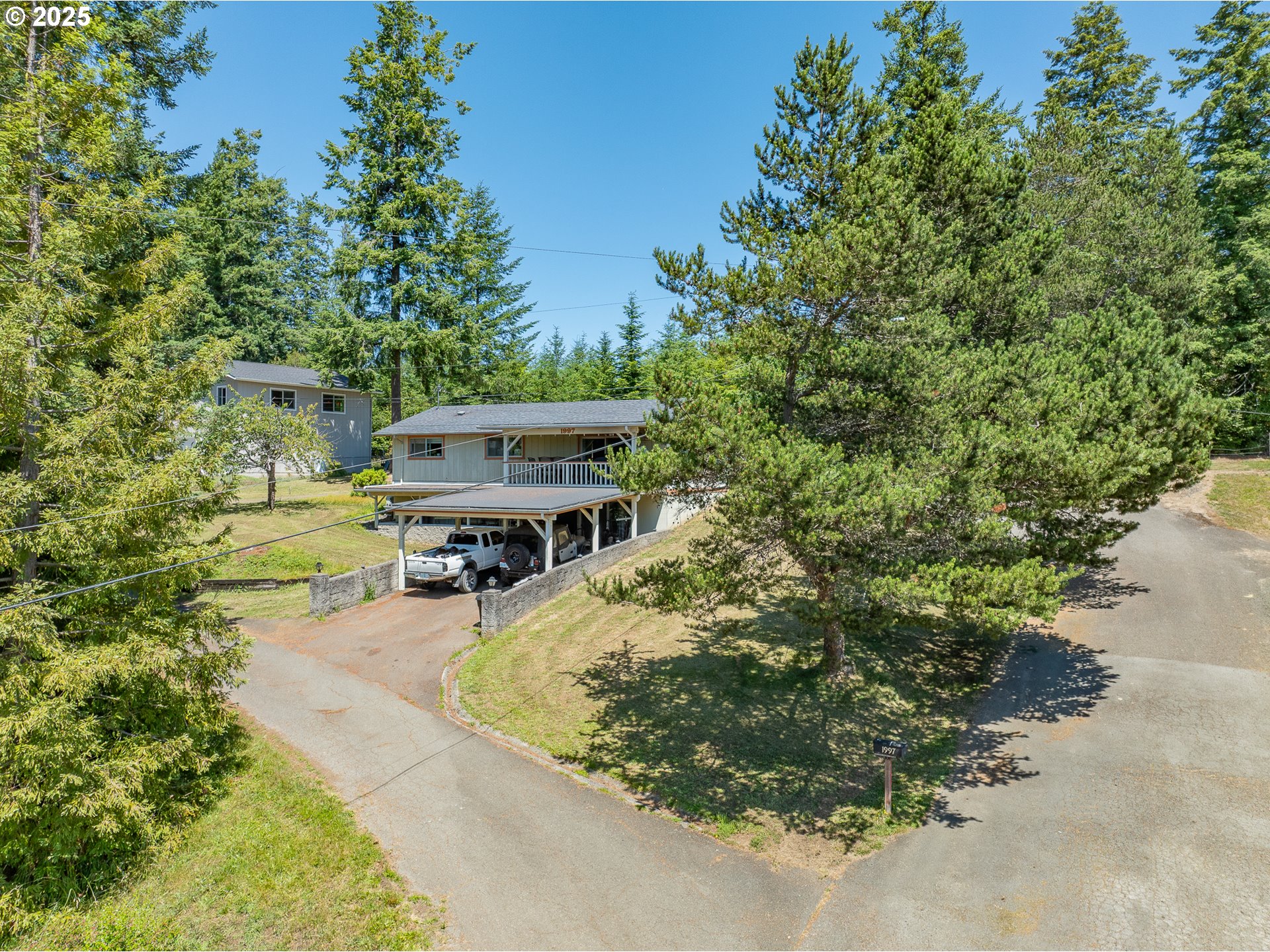 1997 Hazel Street Myrtle Point, OR 97458 - Photo 32 of 37 Gallery Image 32