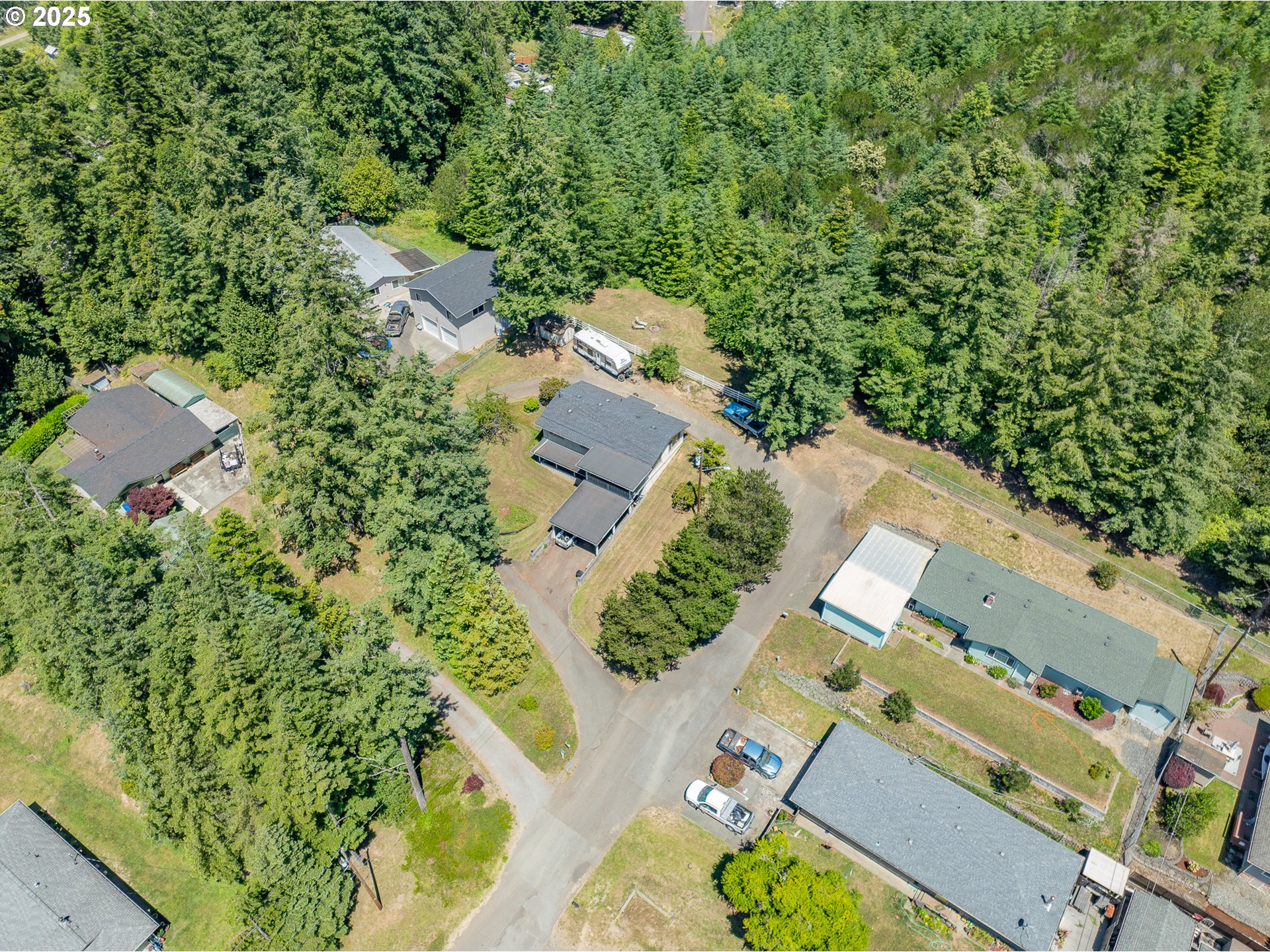 1997 Hazel Street Myrtle Point, OR 97458 - Photo 34 of 37 Gallery Image 34