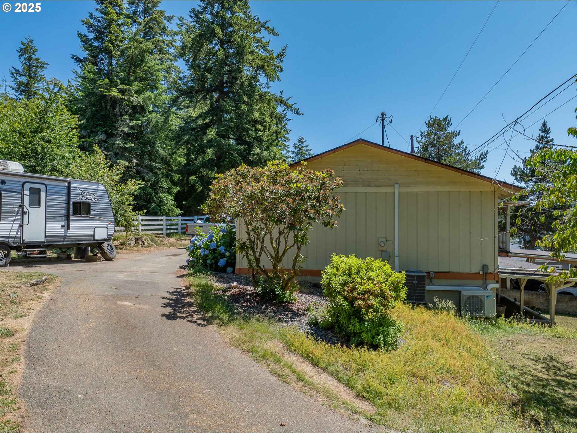 1997 Hazel Street Myrtle Point, OR 97458 - Photo 35 of 37 Gallery Image 35
