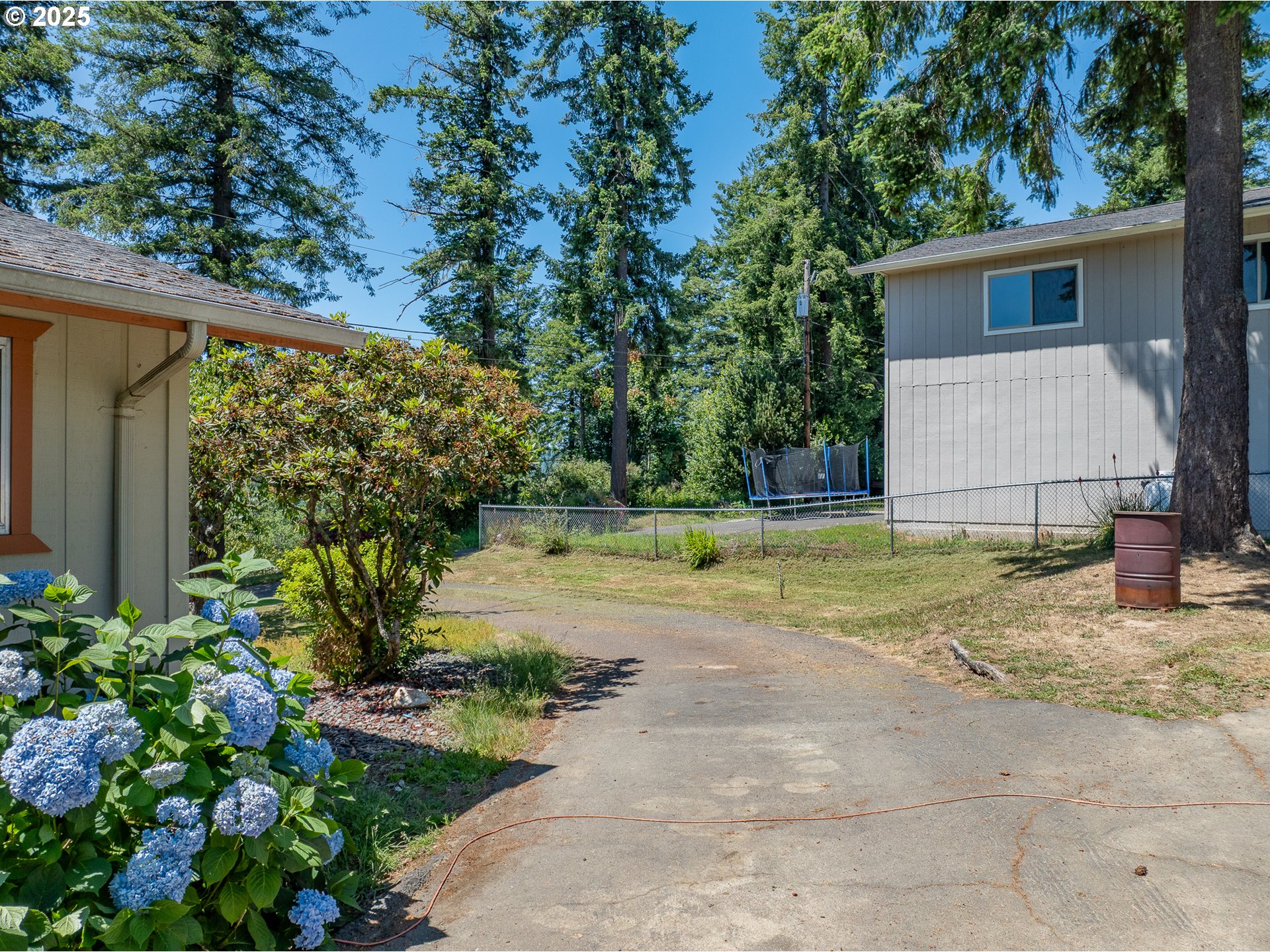 1997 Hazel Street Myrtle Point, OR 97458 - Photo 36 of 37 Gallery Image 36