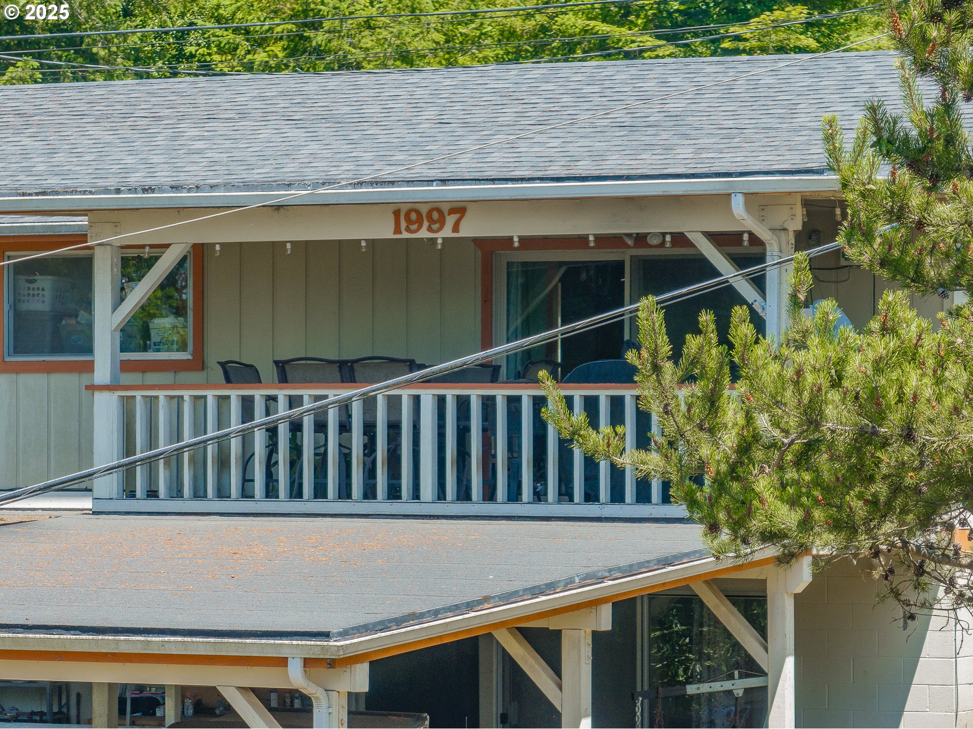 1997 Hazel Street Myrtle Point, OR 97458 - Photo 9 of 37 Gallery Image 9