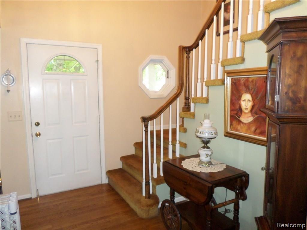 38146 Westchester Road Sterling Heights, MI 48310 - Photo 11 of 54 Foyer.JPG