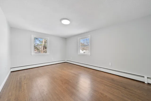 $599,500 | 9 Edgewood Avenue, Merrimack, NH 03054