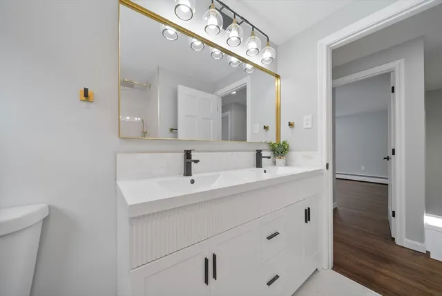 $599,500 | 9 Edgewood Avenue, Merrimack, NH 03054