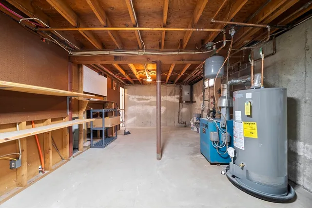 $599,500 | 9 Edgewood Avenue, Merrimack, NH 03054