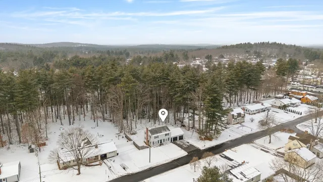 $599,500 | 9 Edgewood Avenue, Merrimack, NH 03054