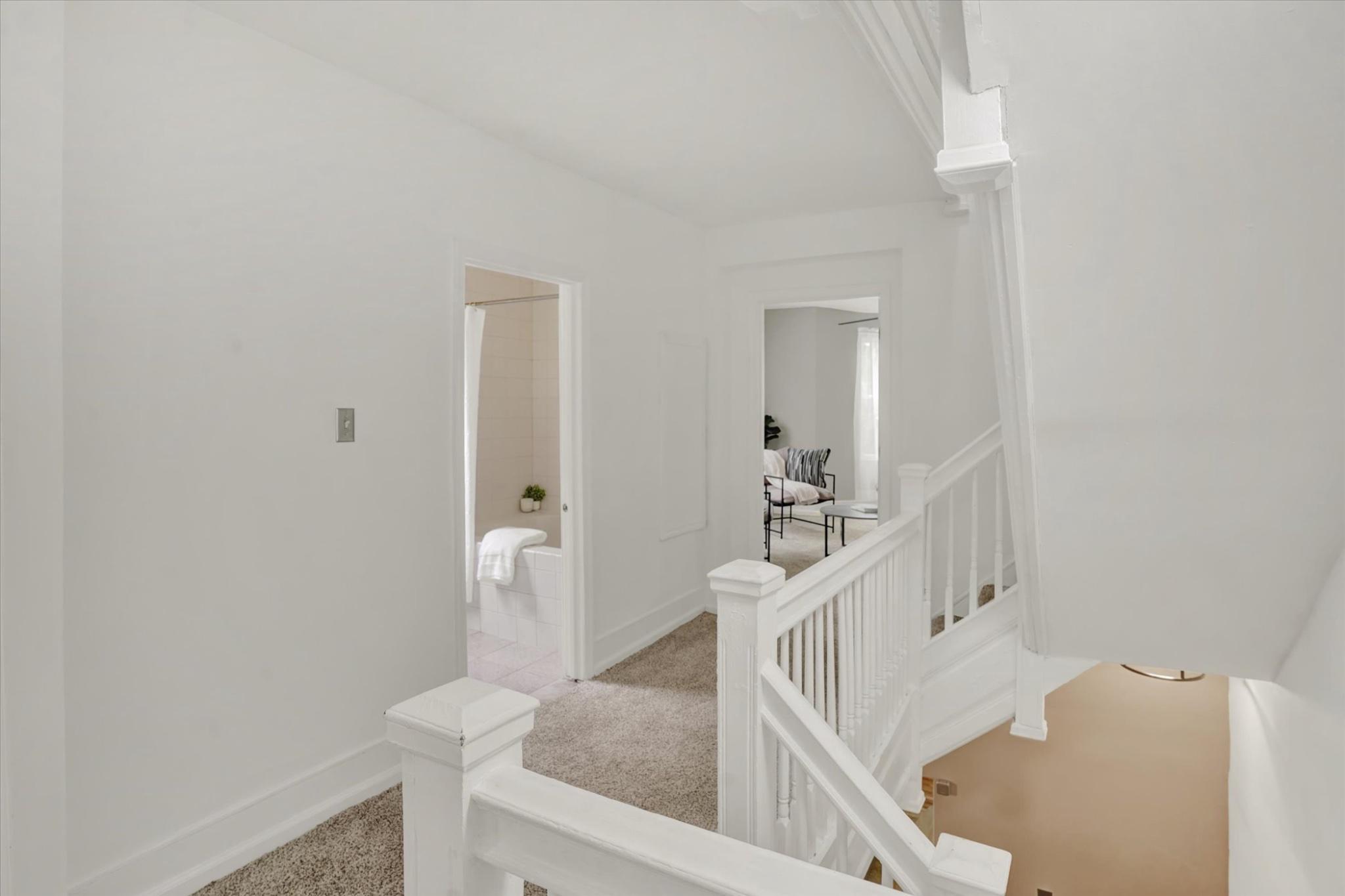127 West Washington Lane Philadelphia, PA 19144 - Photo 12 of 29 Bright and airy staircase retreat on 2nd floor