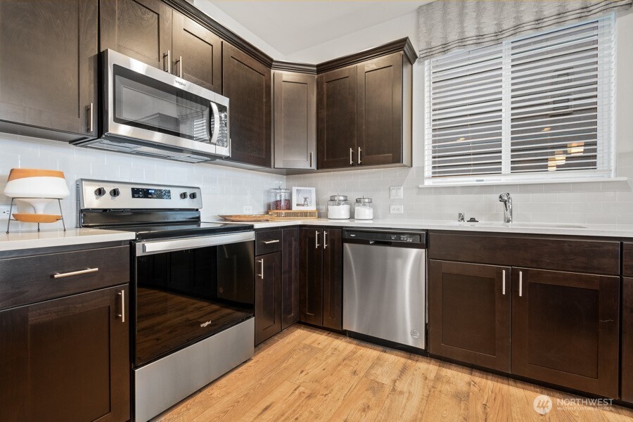 16632 8th Ave Court East, Unit 4 Spanaway, WA 98387 - Photo 11 of 31