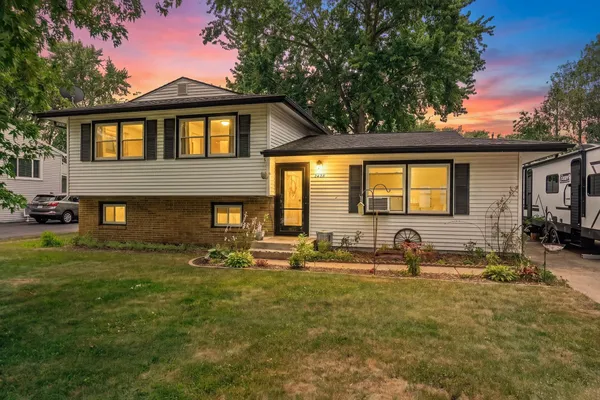 $275,000 | 2428 Pioneer Drive, Beloit, WI 53511