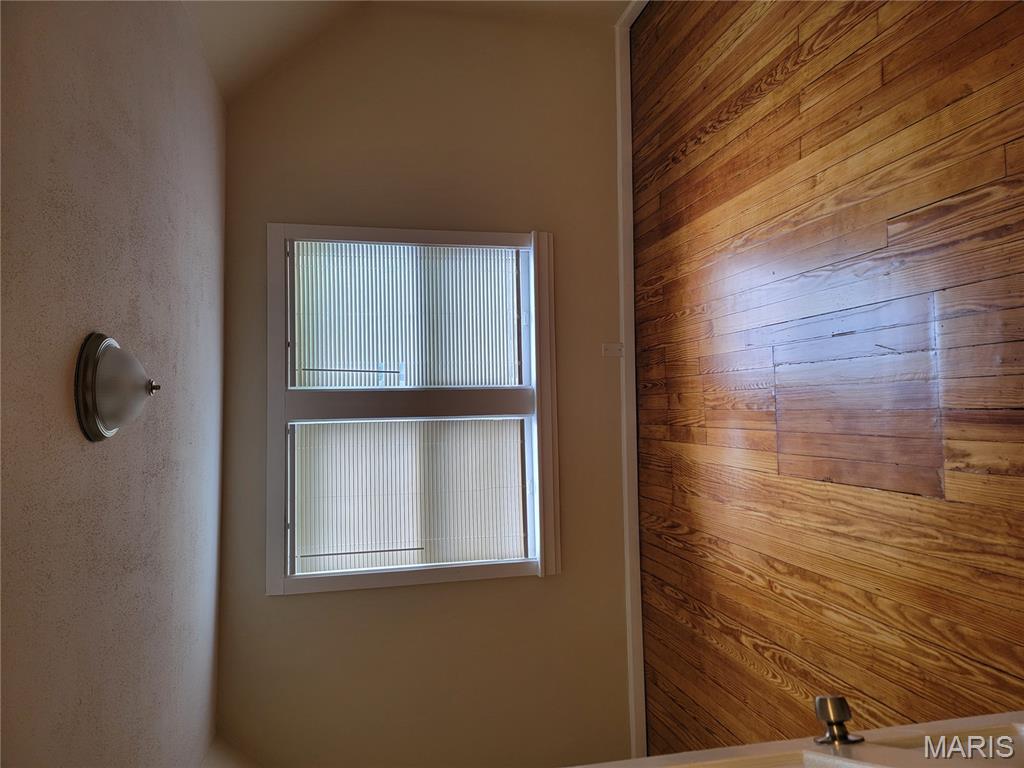 26 Compton Avenue Ferguson, MO 63135 - Photo 11 of 19