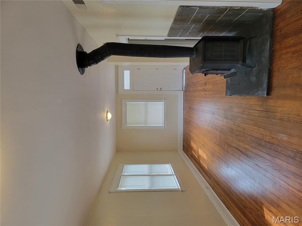 26 Compton Avenue Ferguson, MO 63135 - Photo 5 of 19