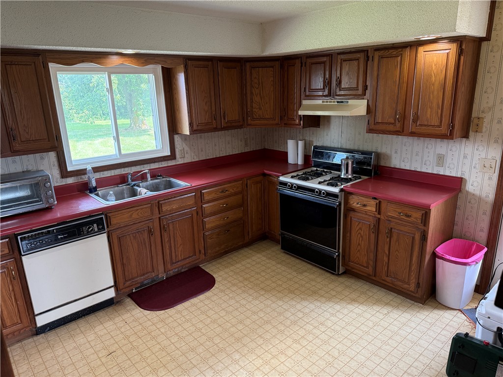 19292 Spg Hl Road Sumner, IL 62466 - Photo 11 of 22