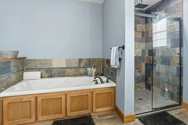 $949,000 | 1560 Fairfield Road, Westmoreland, TN 37186