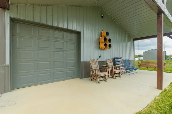 $949,000 | 1560 Fairfield Road, Westmoreland, TN 37186