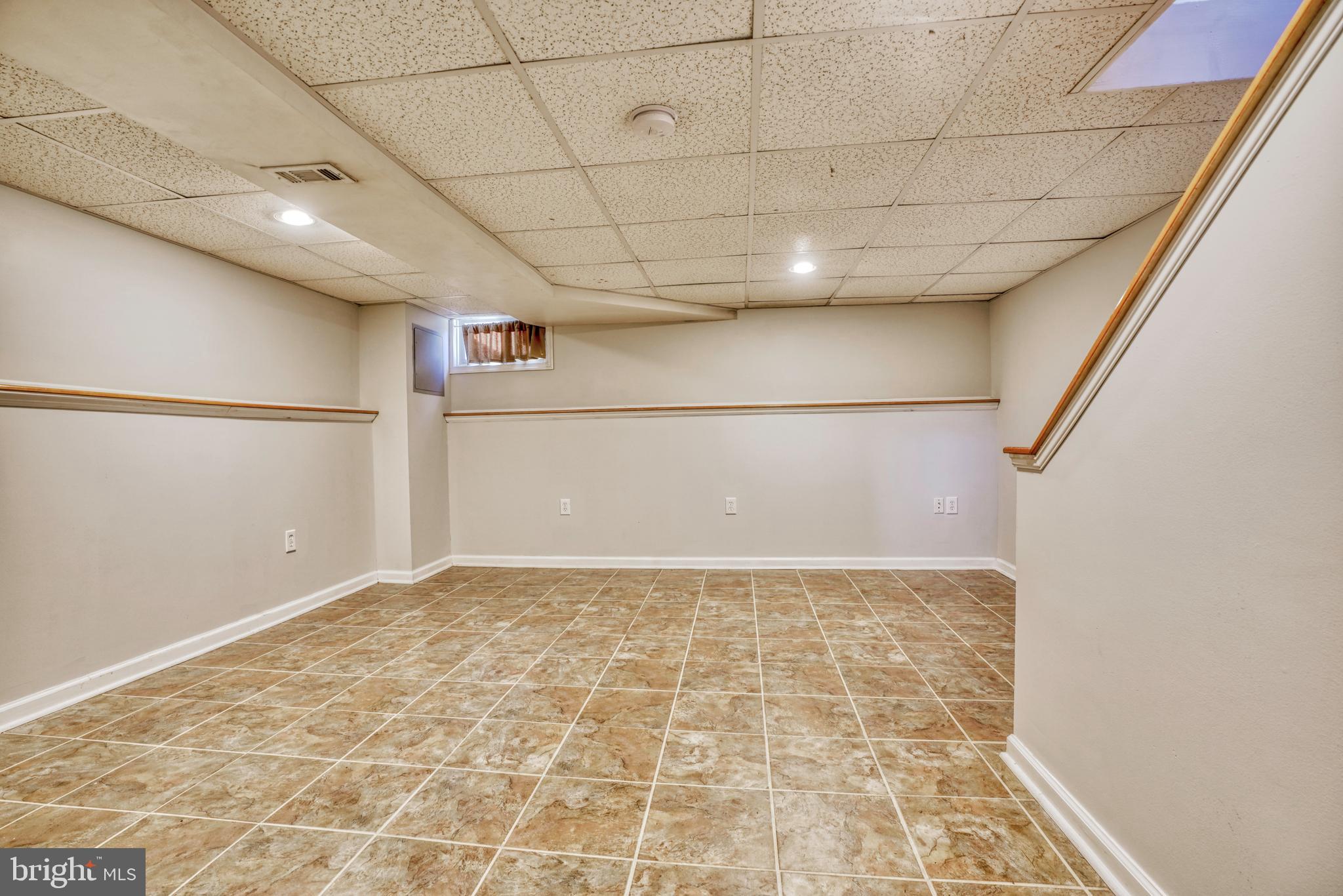 2118 Firethorn Road Baltimore, MD 21220 - Photo 9 of 21