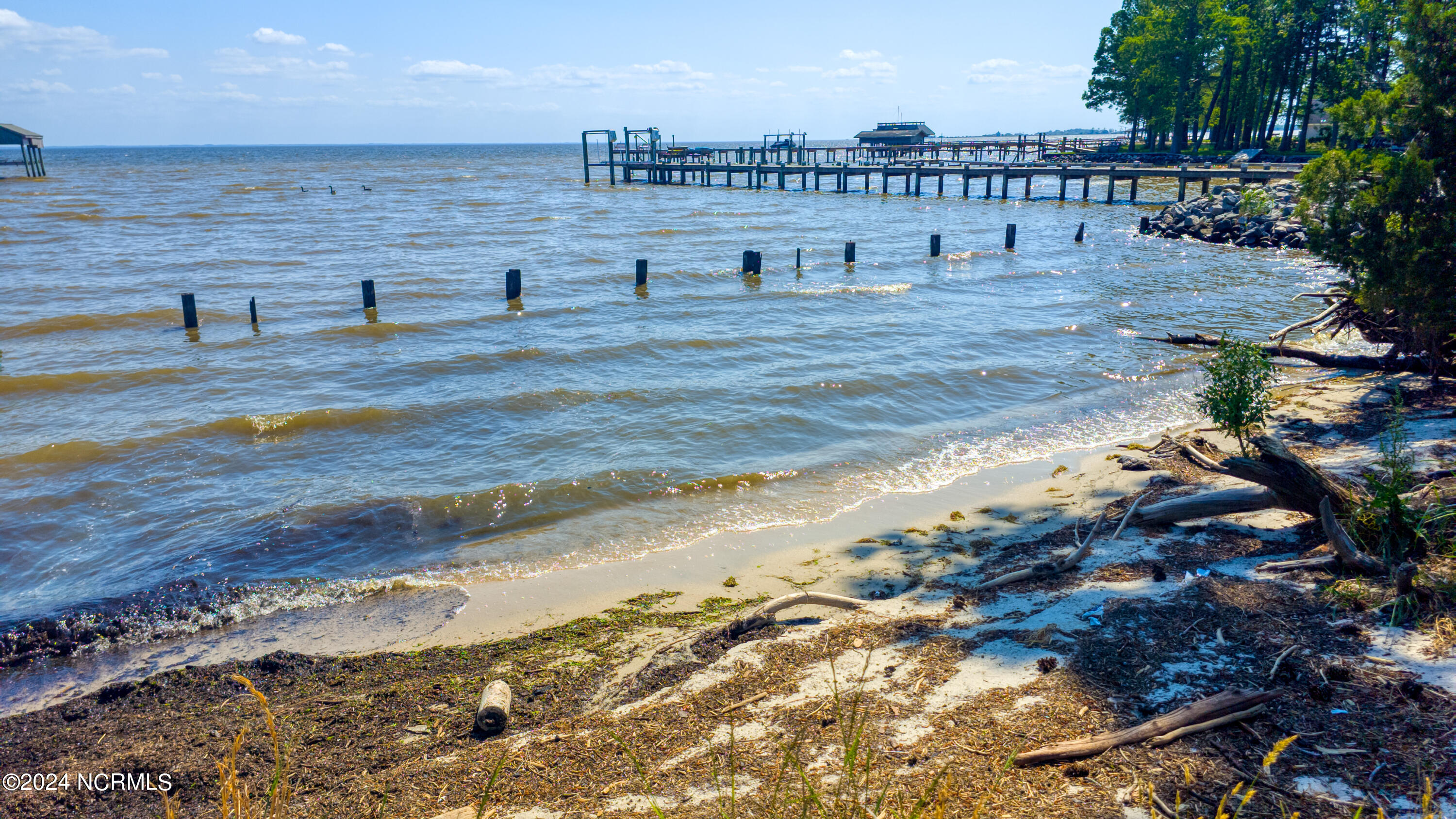163 Rebellion Point Road Elizabeth City, NC 27909 - Photo 4 of 9 20240428_151229b