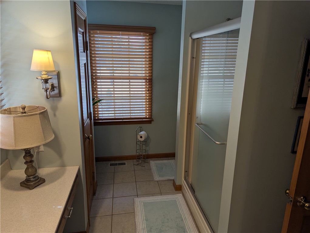 8134 Country Club Road Charleston, IL 61920 - Photo 19 of 45