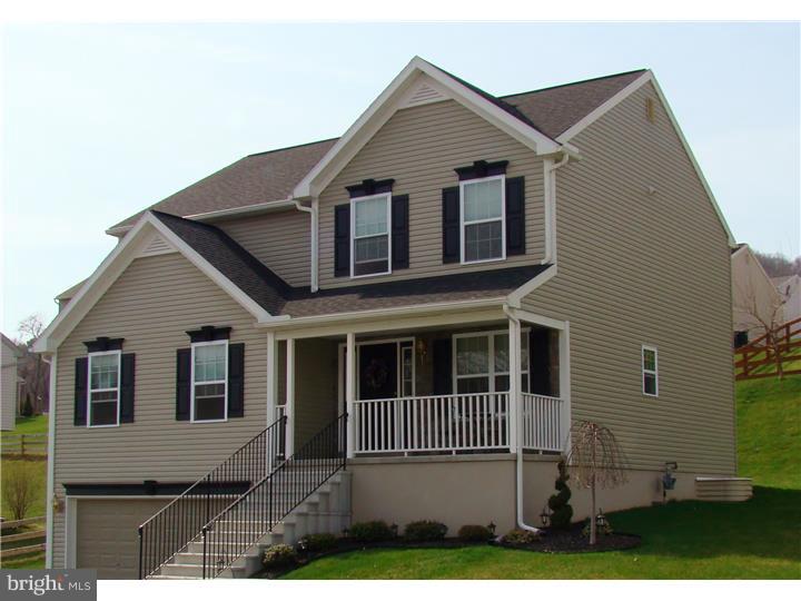 229 Longview Drive Sinking Spring, PA 19608 - Photo 2 of 25 Exterior Front