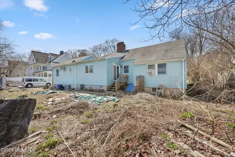 $1,400,000 | 16 Hendrie Drive, Old Greenwich, CT 06870