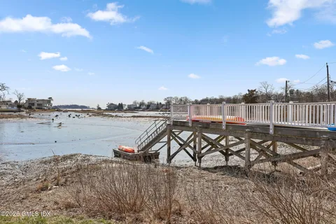 $1,400,000 | 16 Hendrie Drive, Old Greenwich, CT 06870