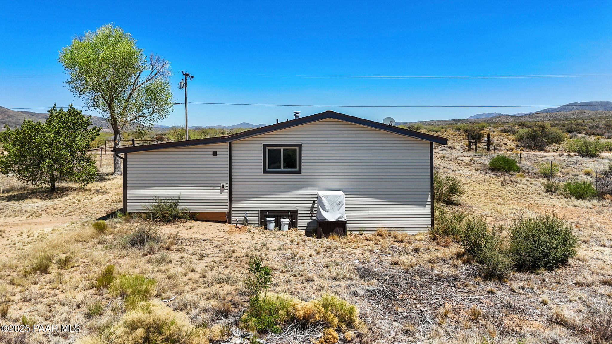 12465 Windmill Road Skull Valley, AZ 86338 - Photo 27 of 41 21-Back