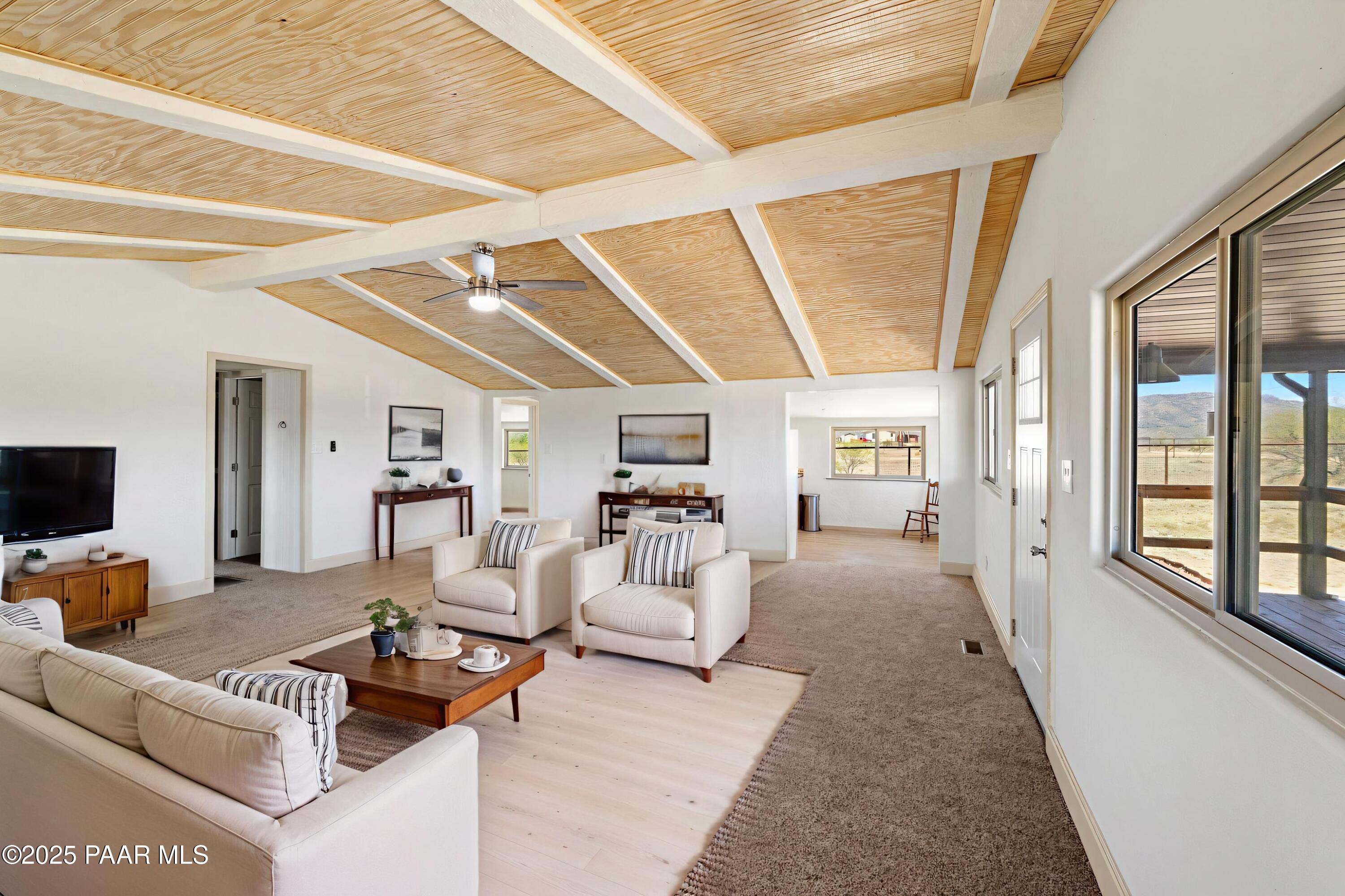 12465 Windmill Road Skull Valley, AZ 86338 - Photo 7 of 41 7-Living-Room_2 - 3