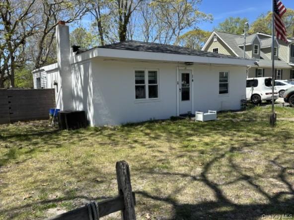14 Coolidge Road Hampton Bays, NY 11946 - Photo 1 of 12