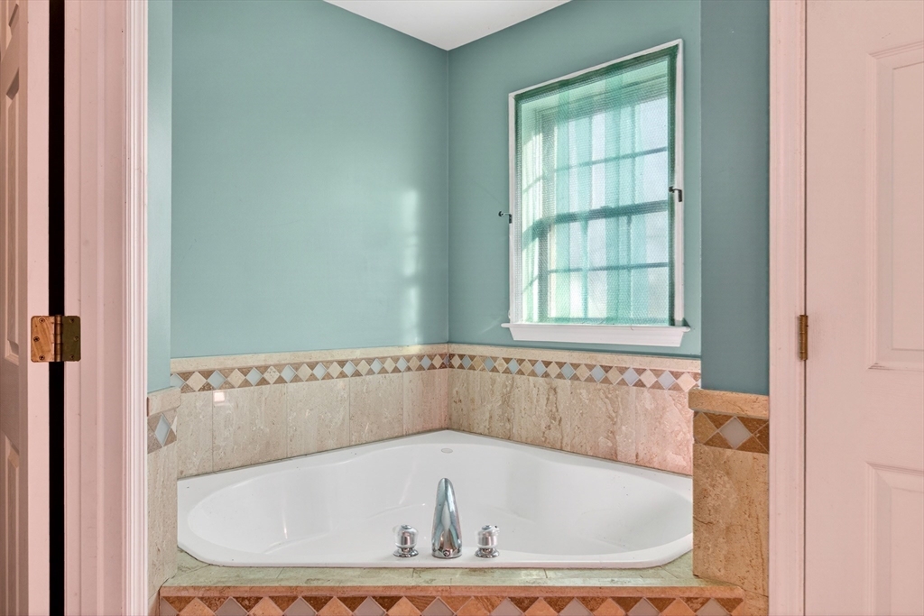 70 Walnut Street Quincy, MA 02171 - Photo 17 of 28