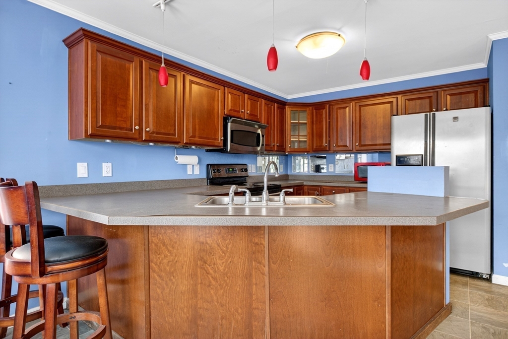 70 Walnut Street Quincy, MA 02171 - Photo 5 of 28