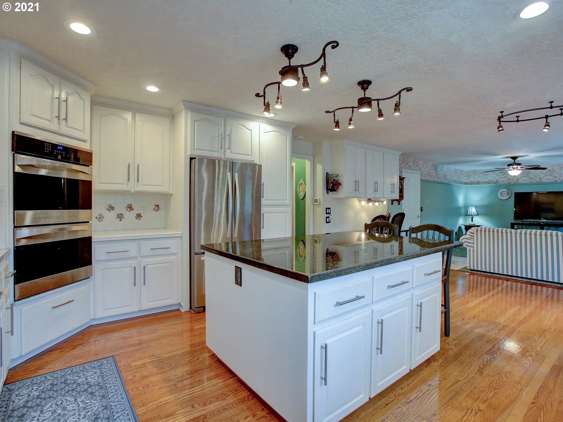 Gallery Image 6