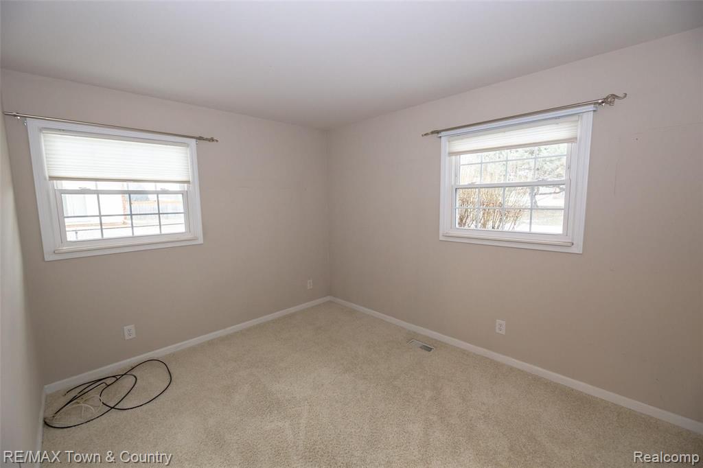 6359 Yorkshire North Riding Road Flint, MI 48532 - Photo 22 of 27