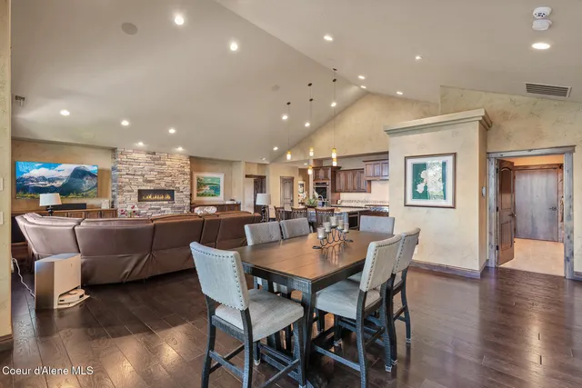 $2,795,000 | 1122 South 4 Winds Road, Coeur D'Alene, ID 83814