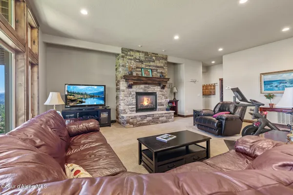 $2,795,000 | 1122 South 4 Winds Road, Coeur D'Alene, ID 83814