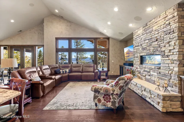 $2,795,000 | 1122 South 4 Winds Road, Coeur D'Alene, ID 83814