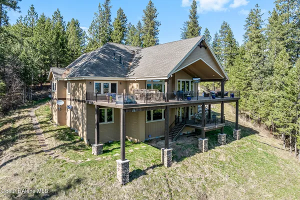 $2,795,000 | 1122 South 4 Winds Road, Coeur D'Alene, ID 83814