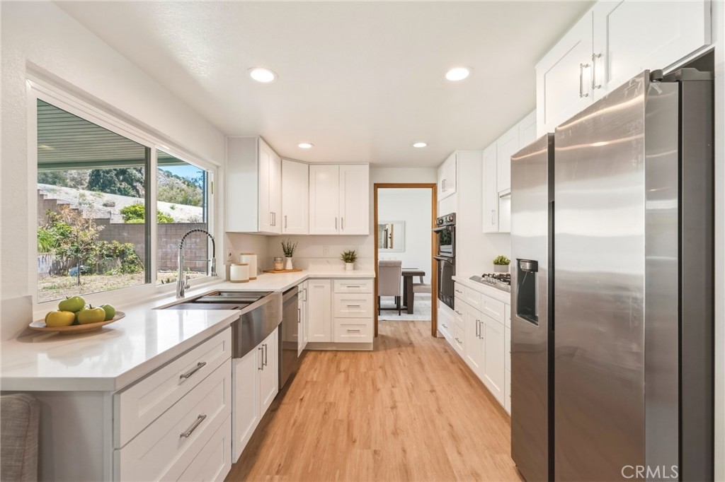 3343 Brookridge Road Duarte, CA 91010 - Photo 23 of 72 Fully renovated kitchen with new smart appliances