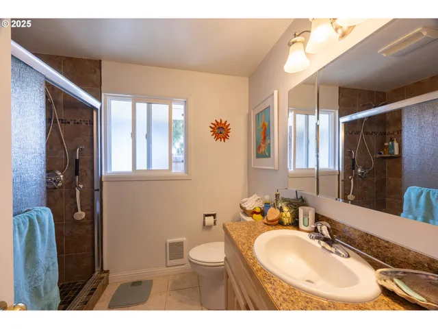 $465,000 | 2950 Greenbriar Street, Reedsport, OR 97467