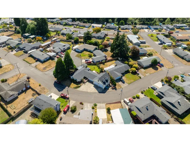 $465,000 | 2950 Greenbriar Street, Reedsport, OR 97467