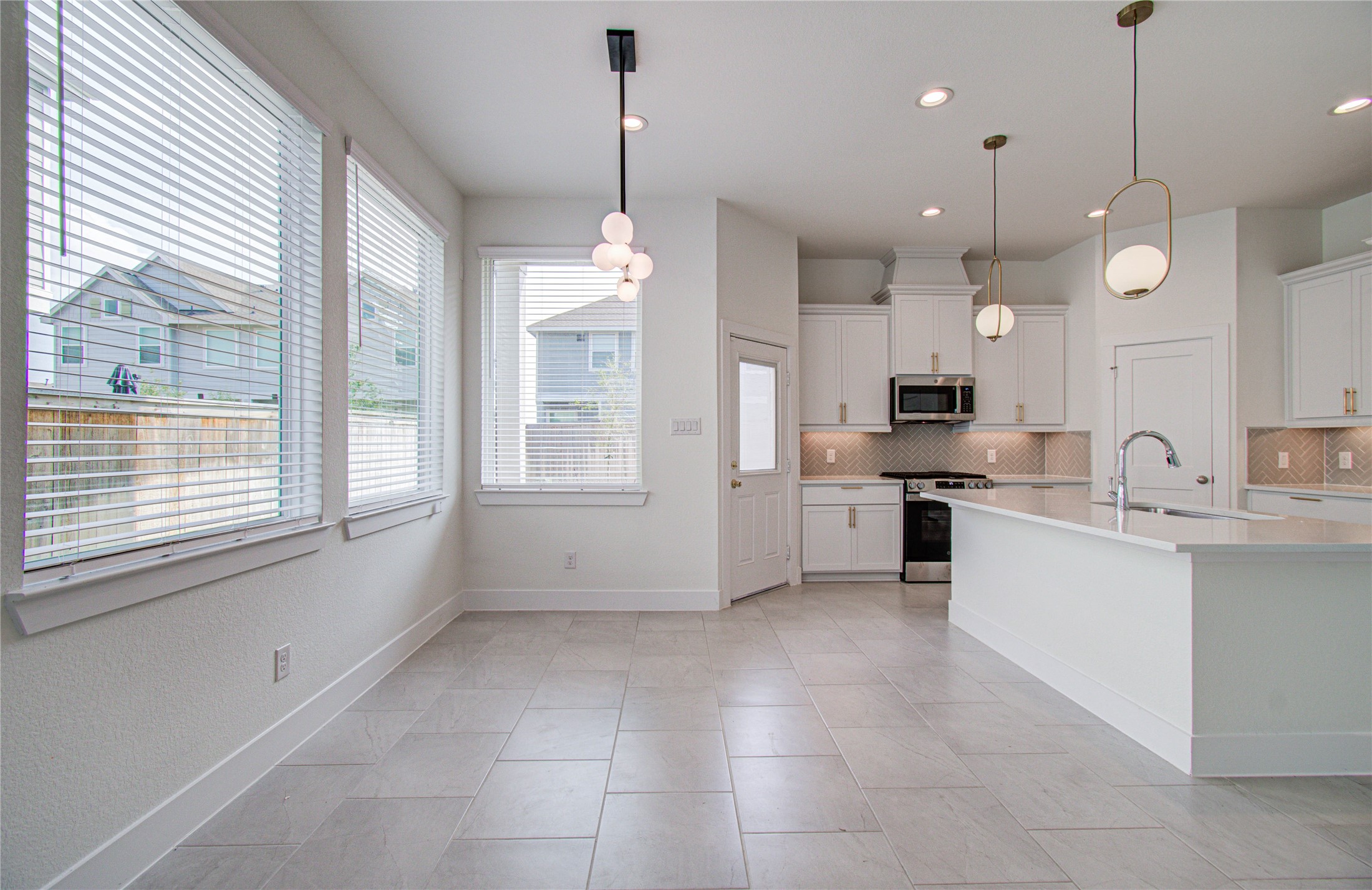 21111 Rio San Jose Court Cypress, TX 77433 - Photo 10 of 46