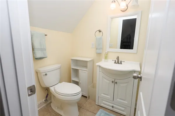 $1,599,999 | 109 Martins Pointe Drive, Seneca, SC 29678