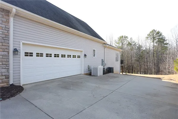$1,599,999 | 109 Martins Pointe Drive, Seneca, SC 29678