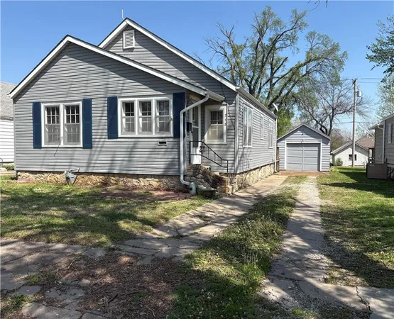 $110,000 | 718 South Lafayette Avenue, Chanute, KS 66720