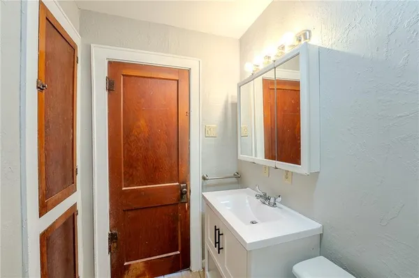 $110,000 | 718 South Lafayette Avenue, Chanute, KS 66720