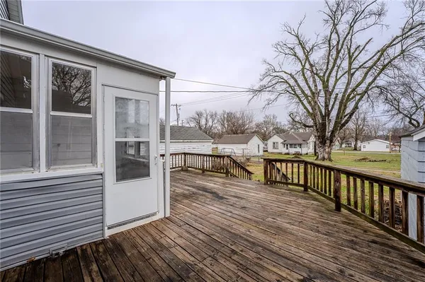 $110,000 | 718 South Lafayette Avenue, Chanute, KS 66720